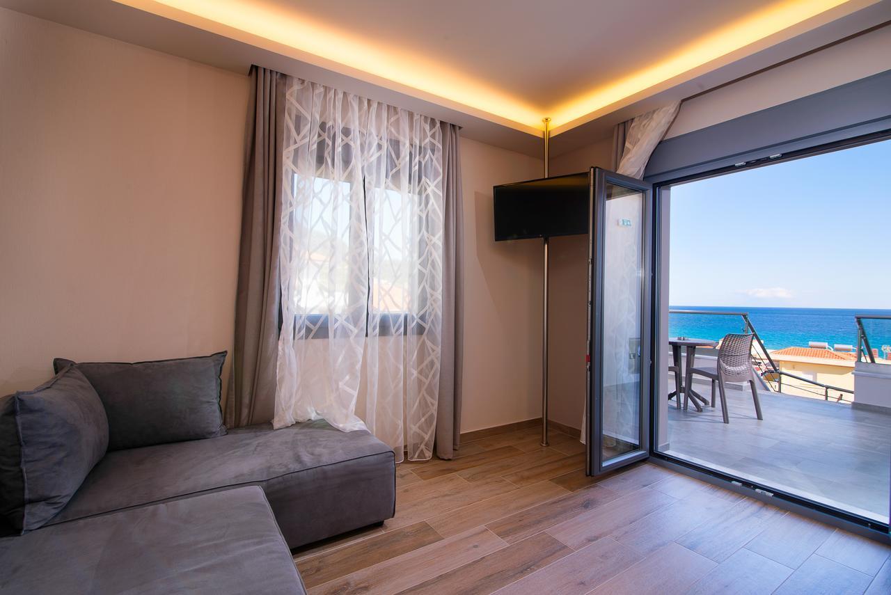 Semiramis Luxury Suites 克里斯阿穆迪亚 外观 照片